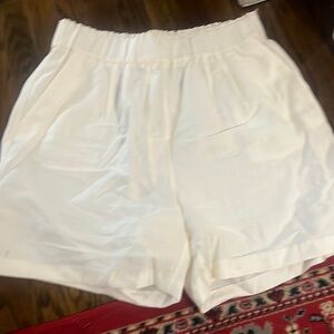 Linen style white shorts